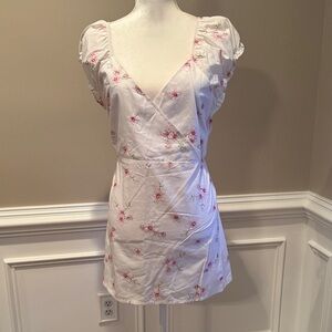 Floral White Wrap Top